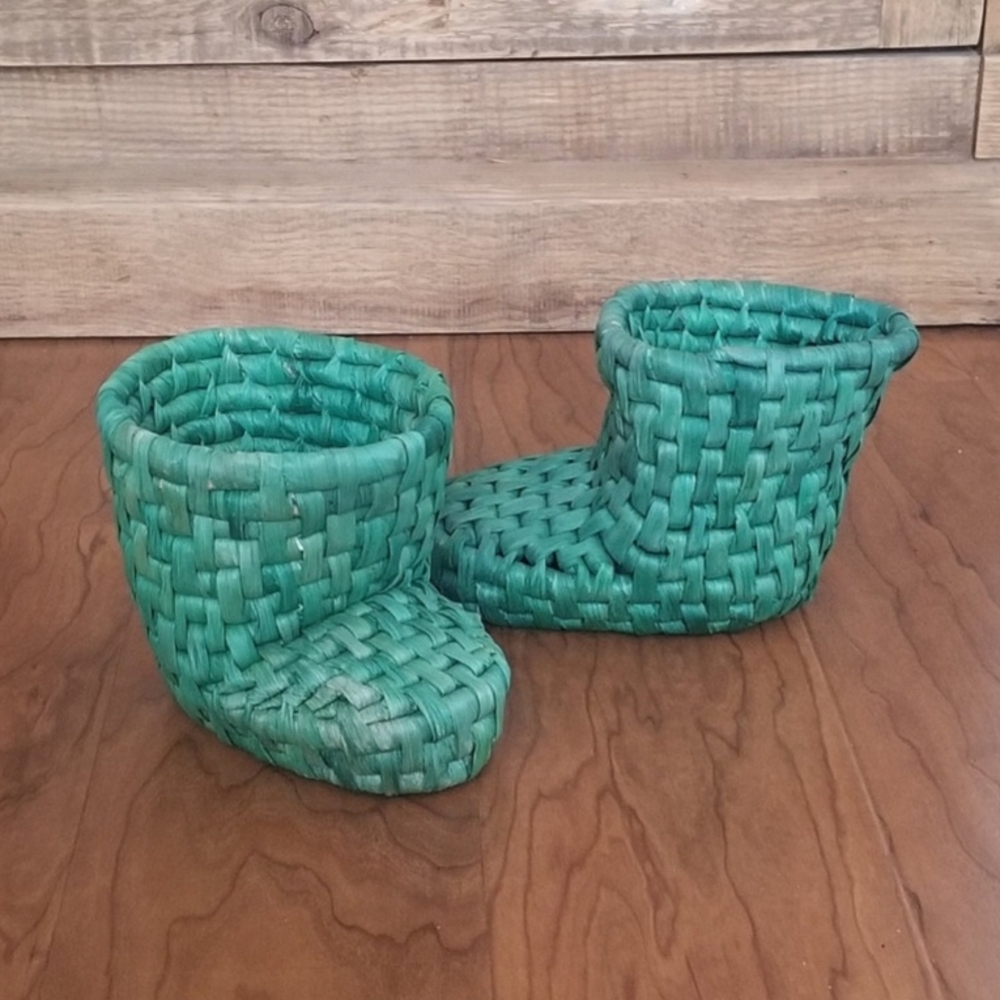 Vintage Christmas Weave Stocking Boot Baskets Set Of 2